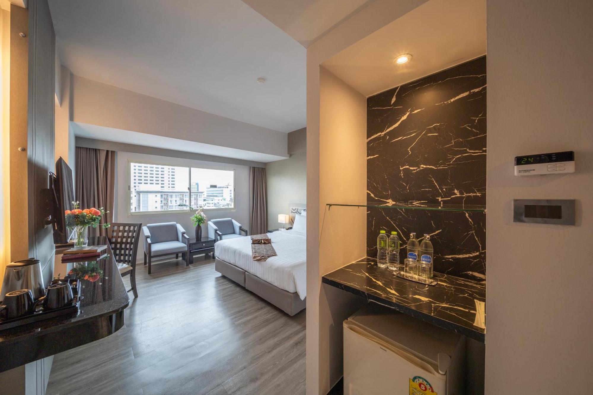 New Season Hotel Хат'яй Екстер'єр фото