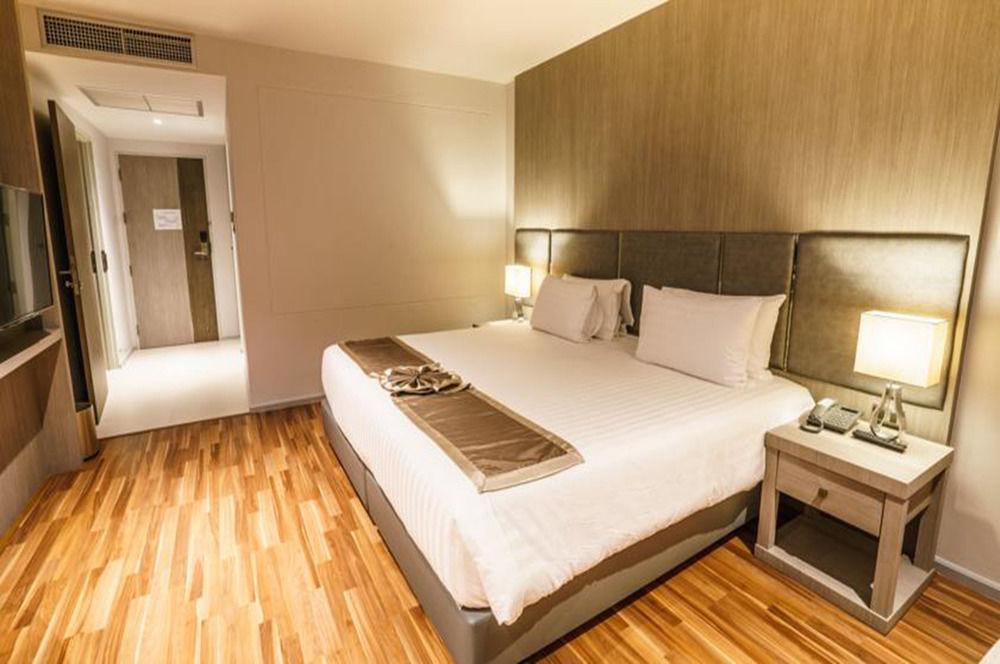 New Season Hotel Хат'яй Екстер'єр фото