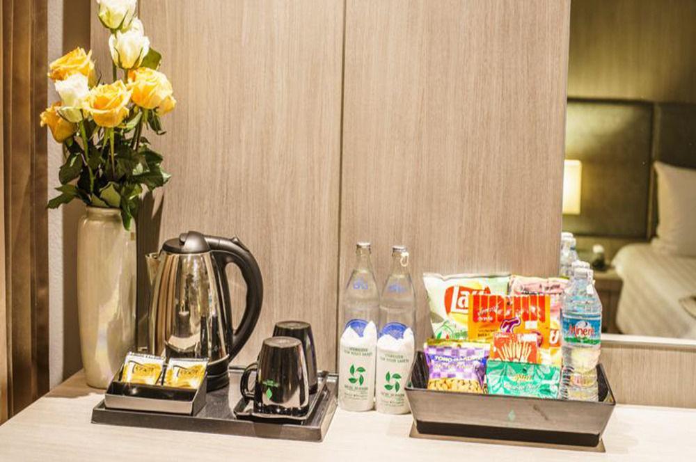 New Season Hotel Хат'яй Екстер'єр фото